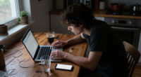 5 Harmful Habits That Make A Stressful Day Even Worse